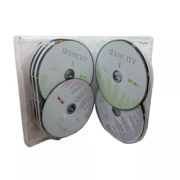 Sex and the City: the Complete Series (DVD) - Picture 3 of 6